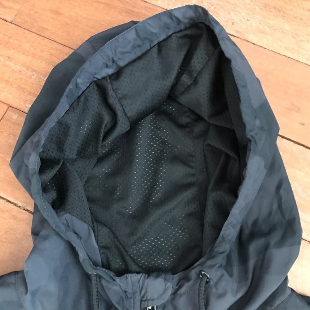 Alo Stride Camo Hooded Full Zip Jacket - Picture 13 of 16